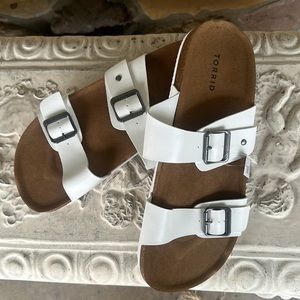 Torrid White Dip Dye Footbed Sandal